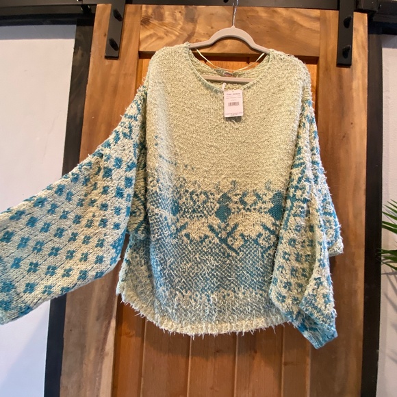 Free People NWT sweater - Picture 7 of 8